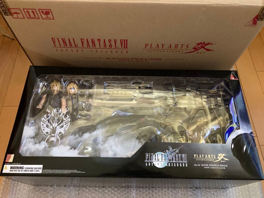 【値下】PLAY ARTS改 クラウド・ストライフ＆フェンリル