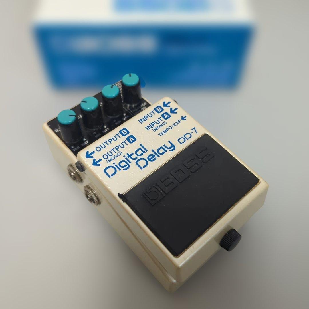 BOSS DD-7 デジタルディレイ　可動品　取説あり　エフェクター　ギター