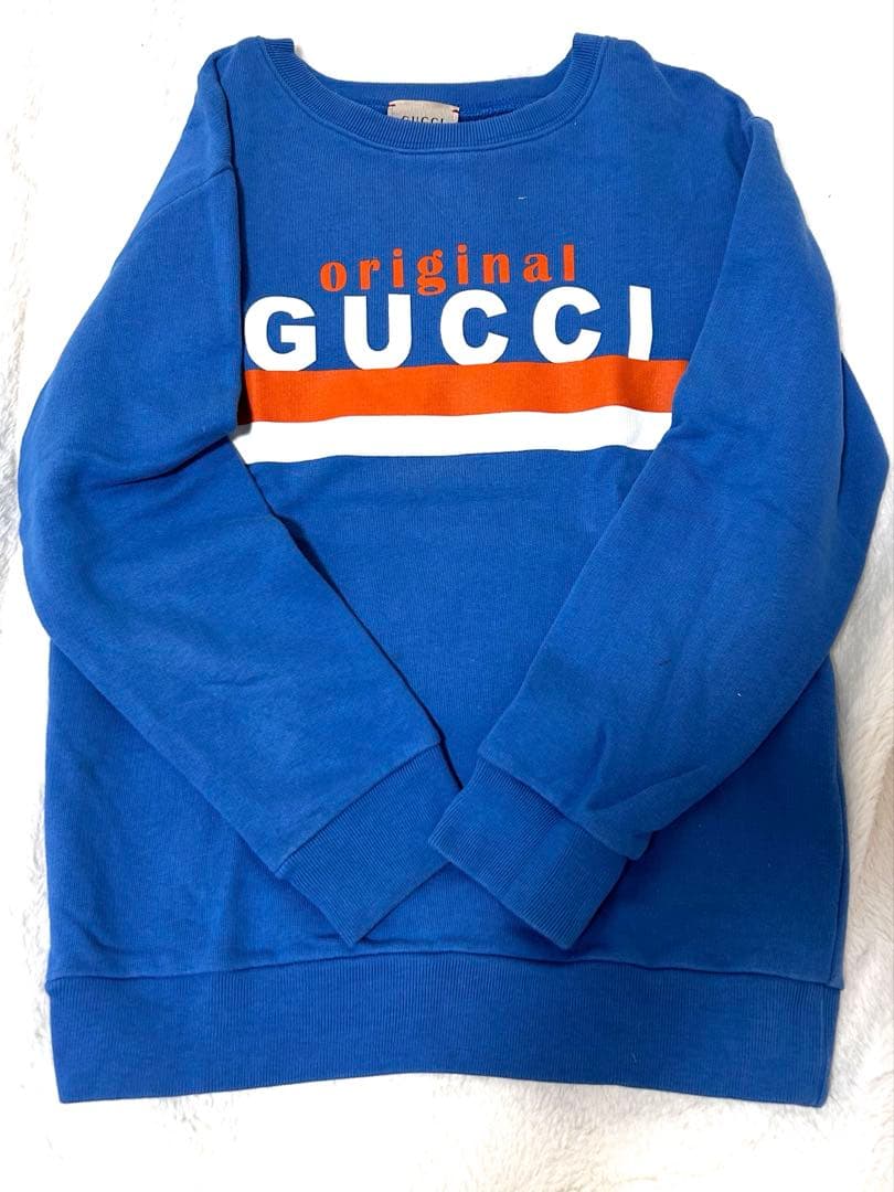 極美品 GUCCI トレーナー GUCCIロゴ入り サイズ140