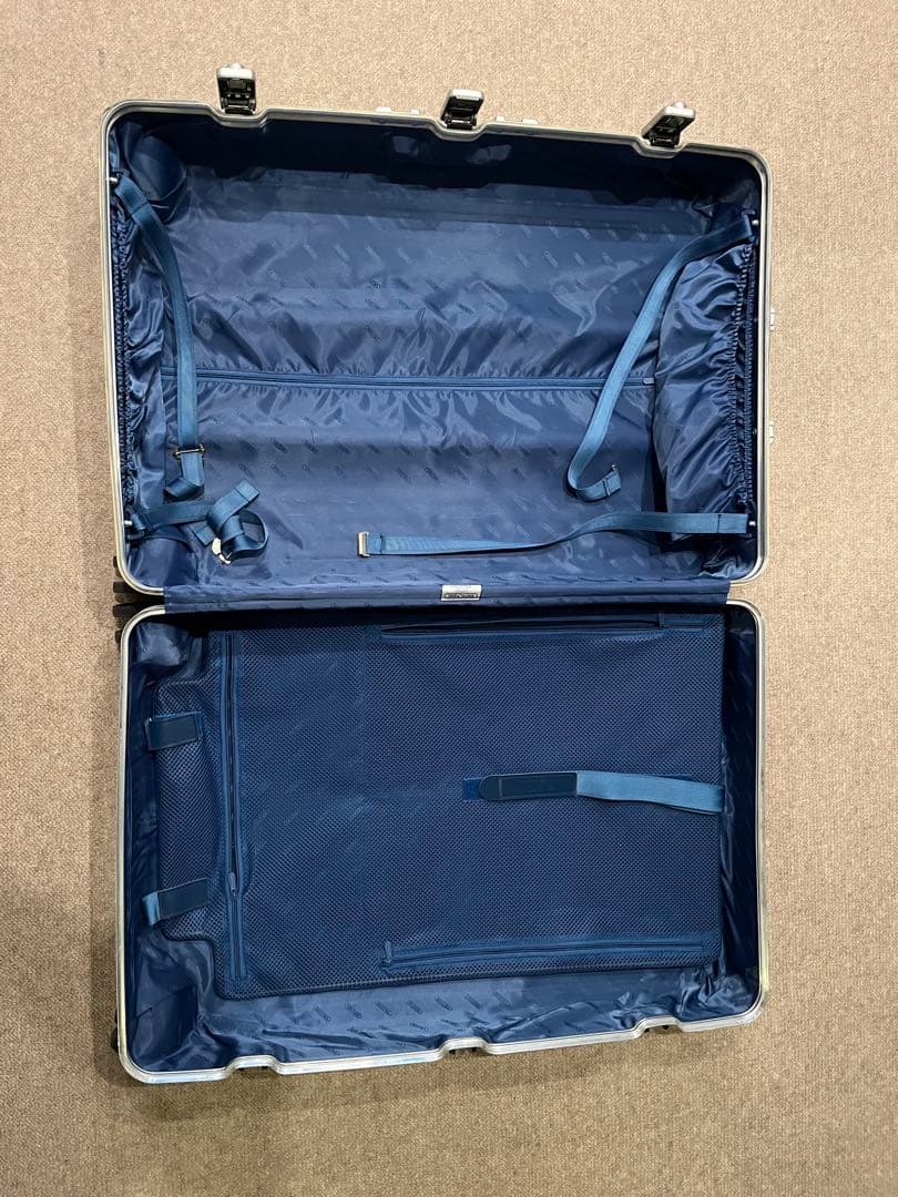 リモワ TOPAS ジュラルミン製104L スーツケース