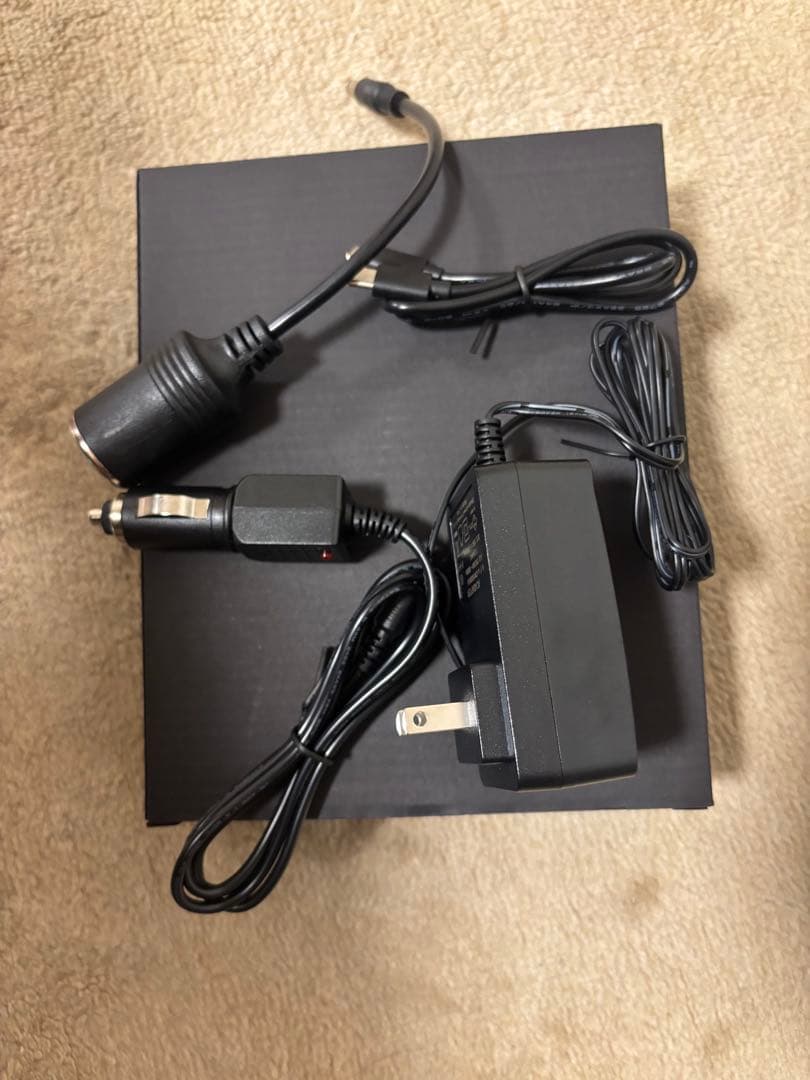 ほぼ新品動作確認済みEENOUR P200 ポータブル電源 200Wh