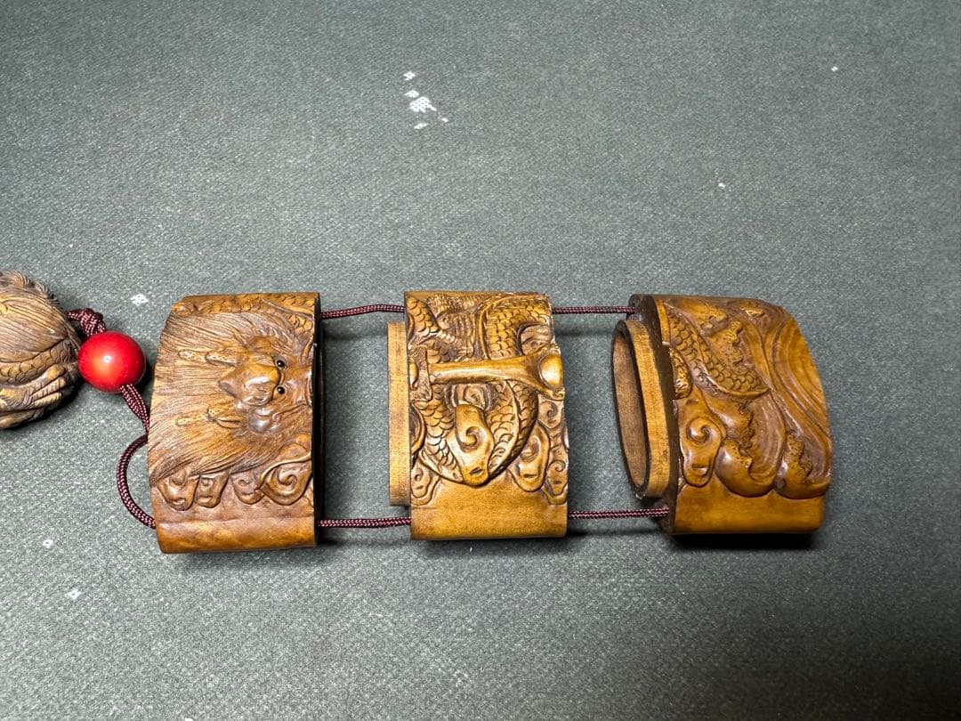 印籠　根付　木彫り　置物　古美術品　 細密細工　骨董　アンティーク　彫刻 工芸品