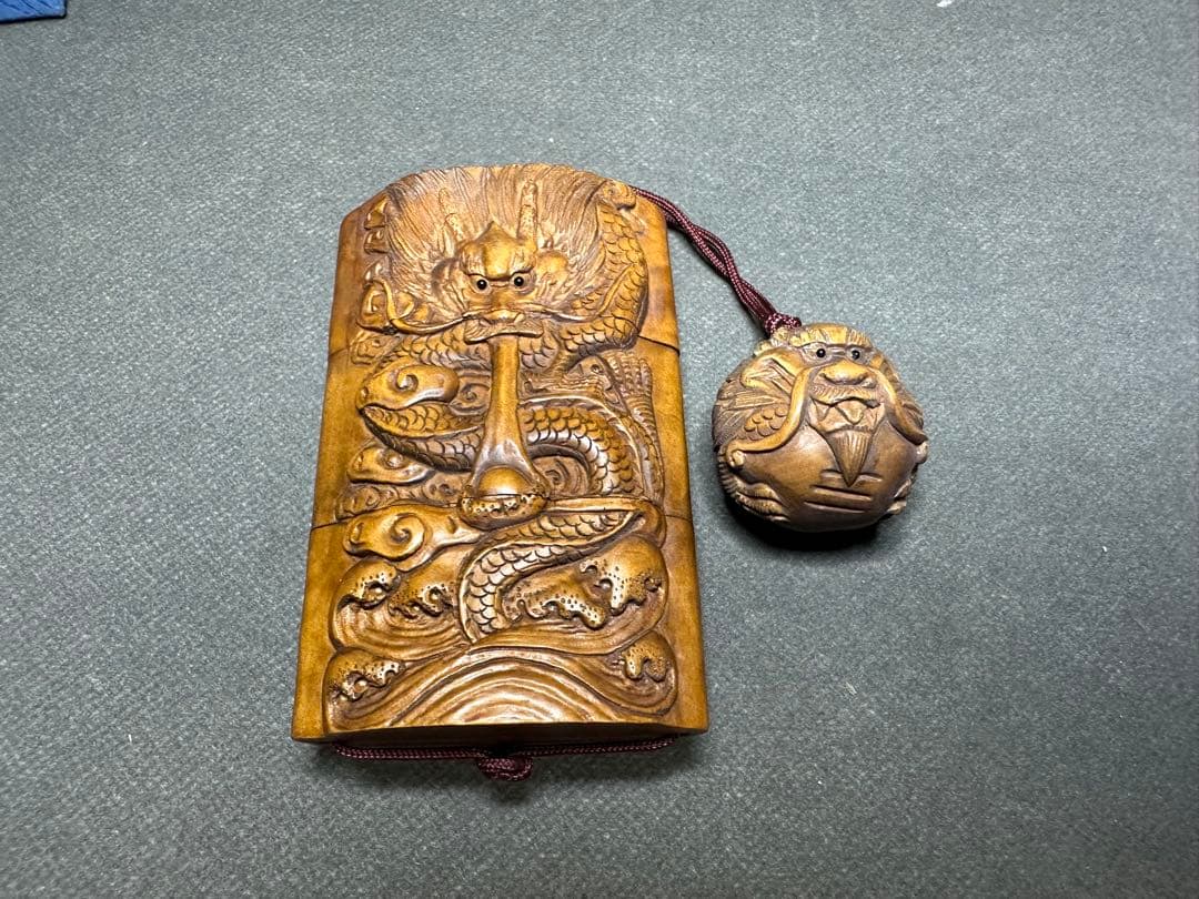 印籠　根付　木彫り　置物　古美術品　 細密細工　骨董　アンティーク　彫刻 工芸品
