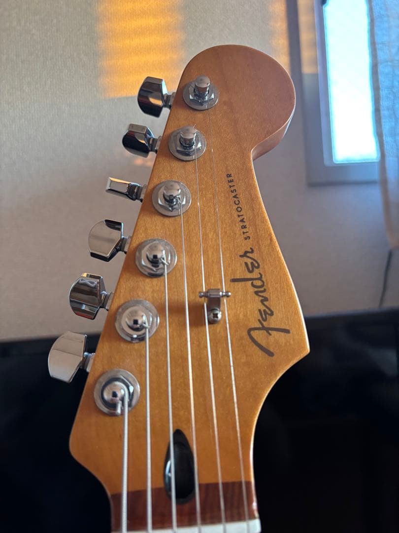 【最終値下げ】Fender ストラトキャスター silver burst 美品