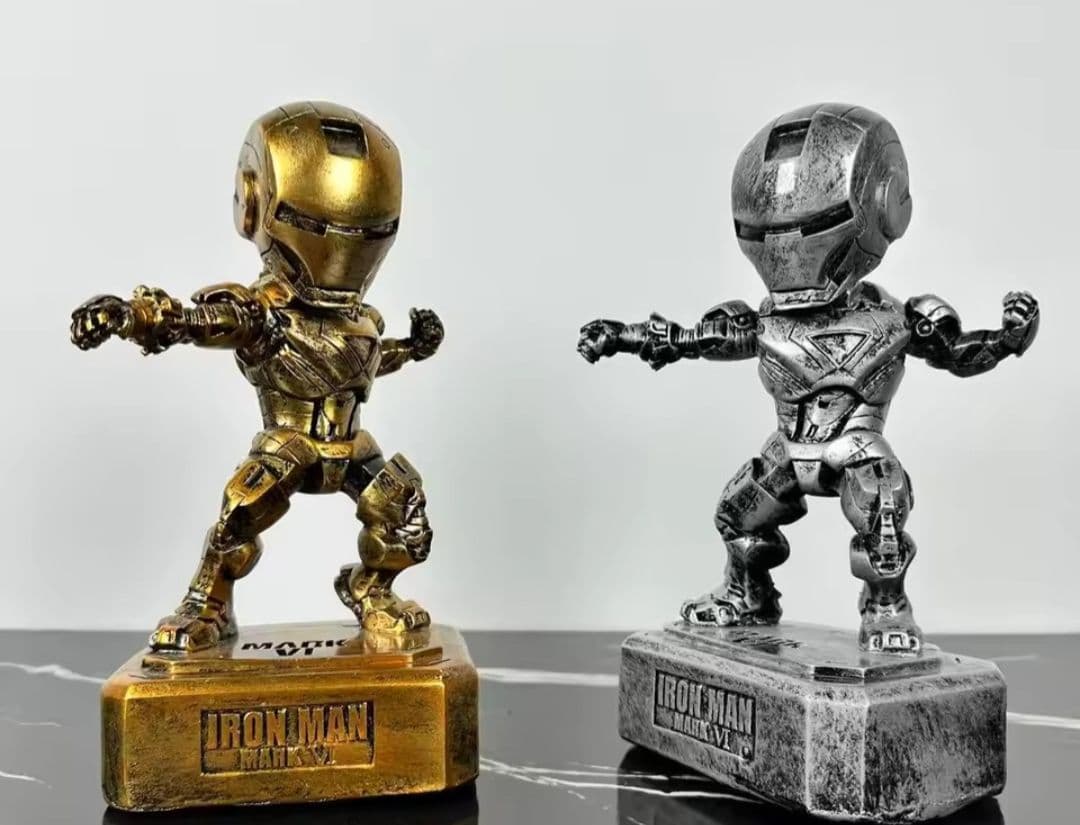 MARVEL　アイアンマン　金　銀　フィギュア