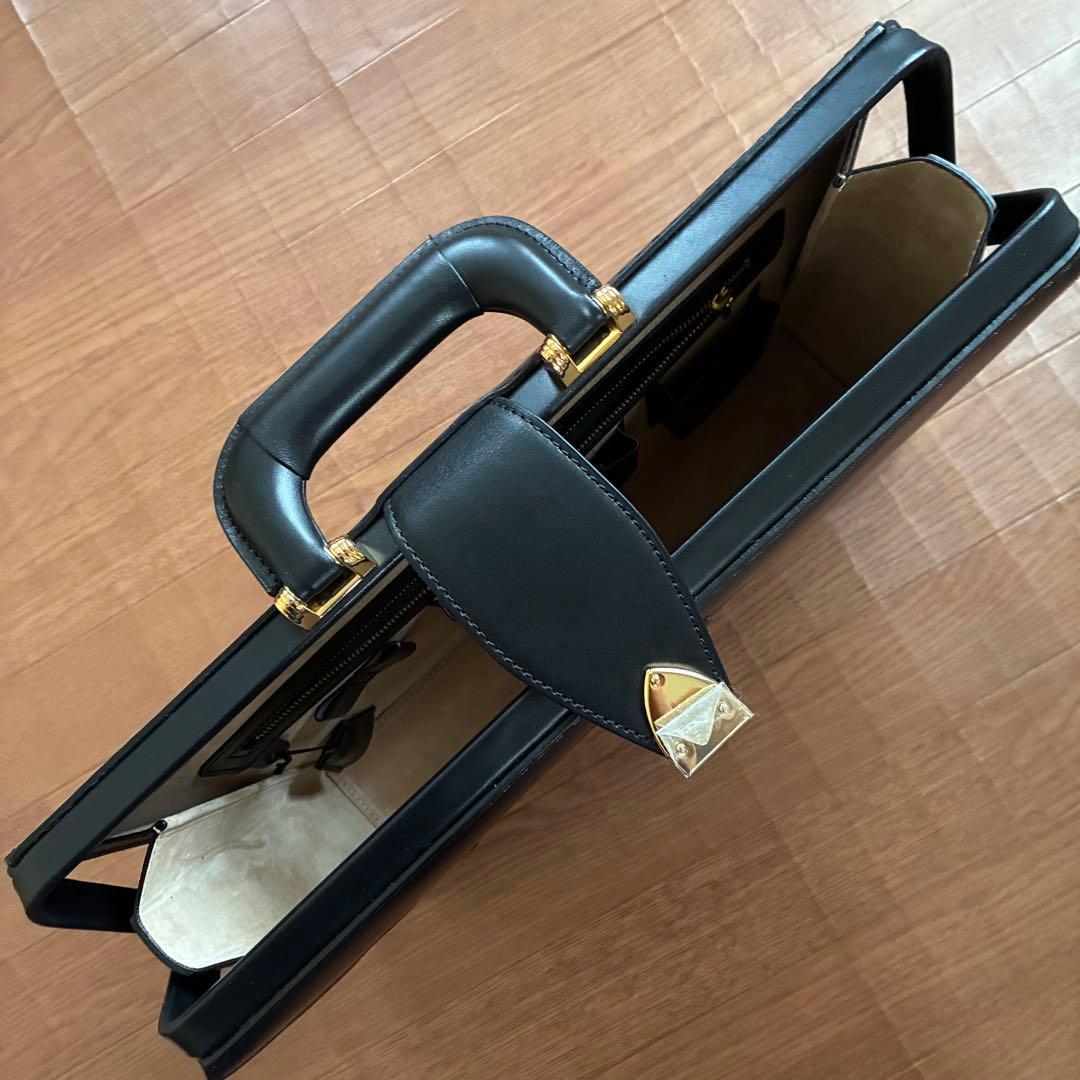 未使用 土屋鞄 ダレスバッグ Conffio 黒色