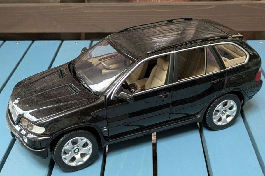 京商 BMW X5 4.4i ミニカー　1:18