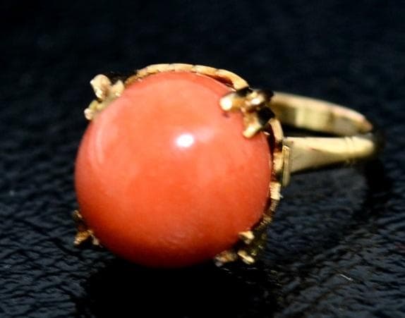 K18 リング　珊瑚指輪 　大振り　１１.０mm 18K18金 重量5.4g