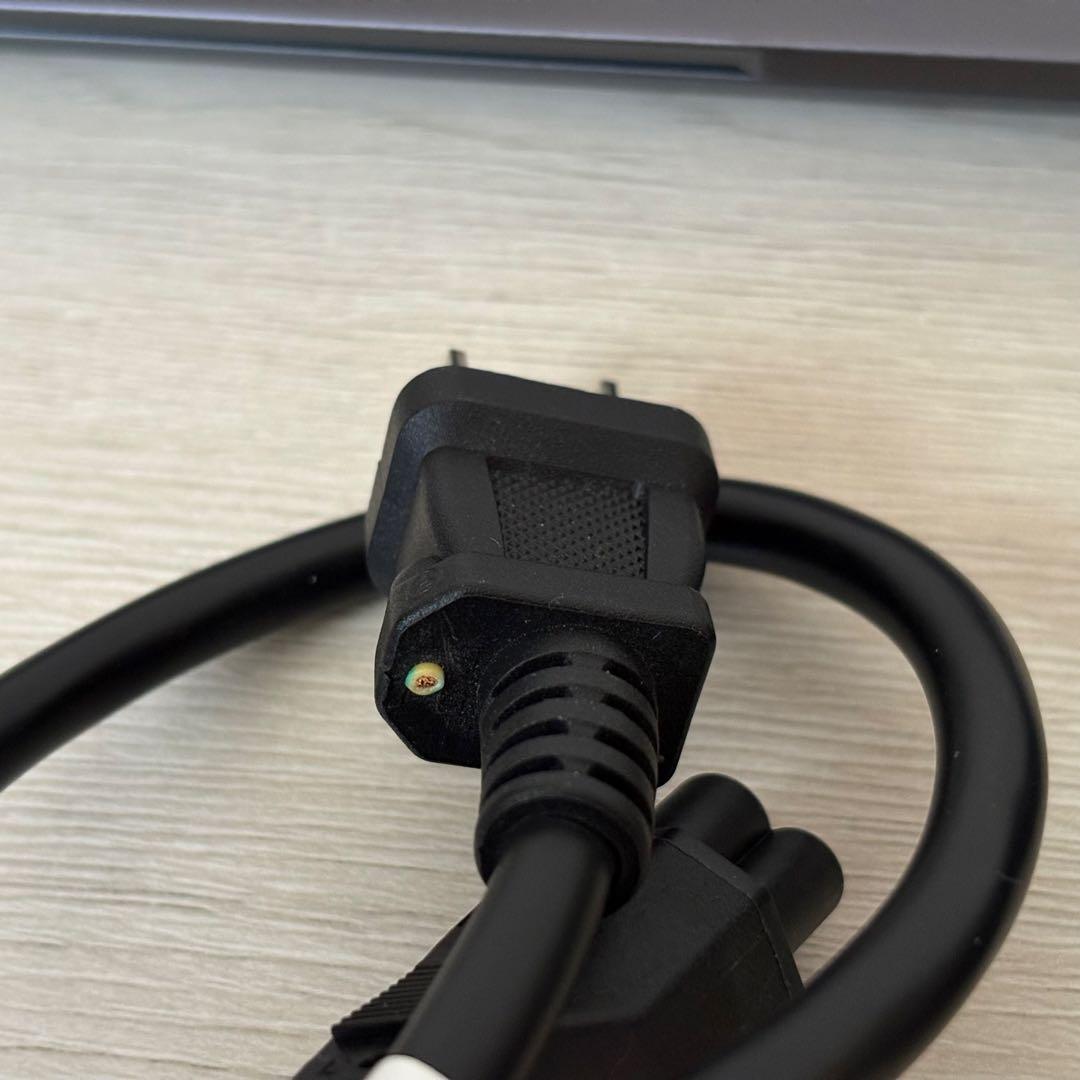 lenovo IdeaPad 5 14ABA7 液晶ムラあり