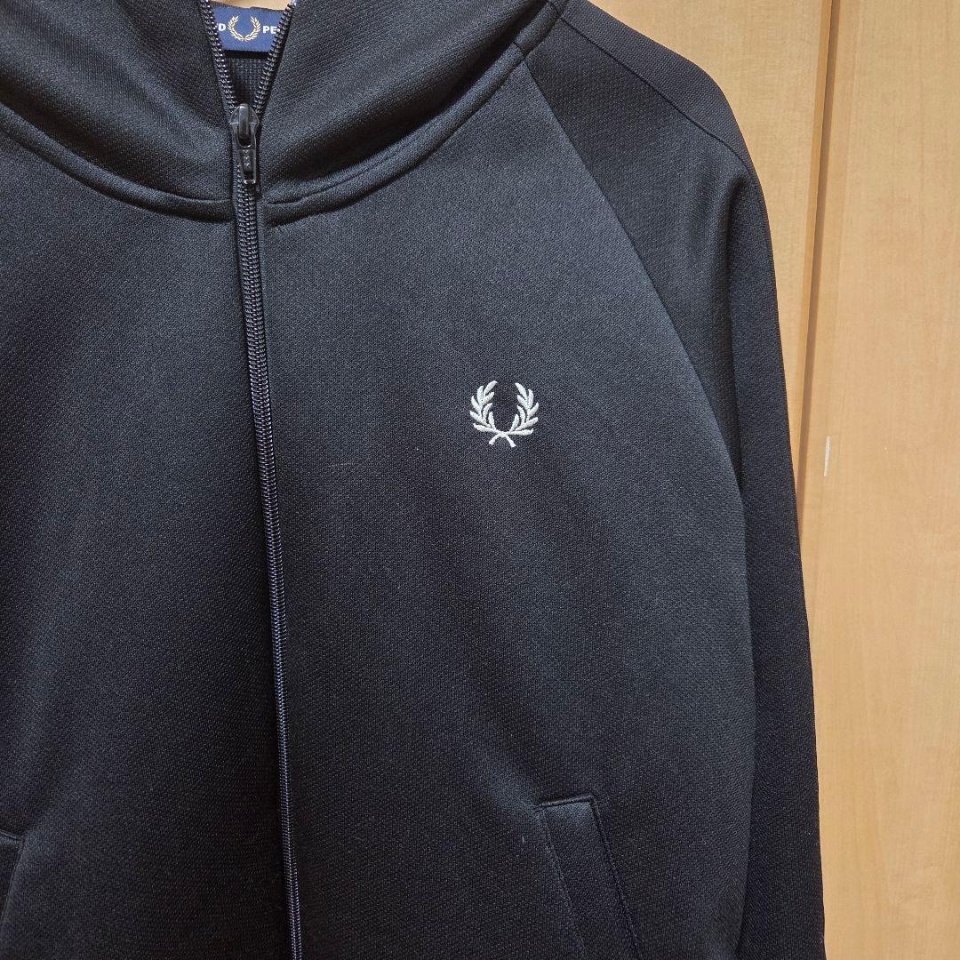 【美品】フレッドペリー　パーカー　ブラック　F1850