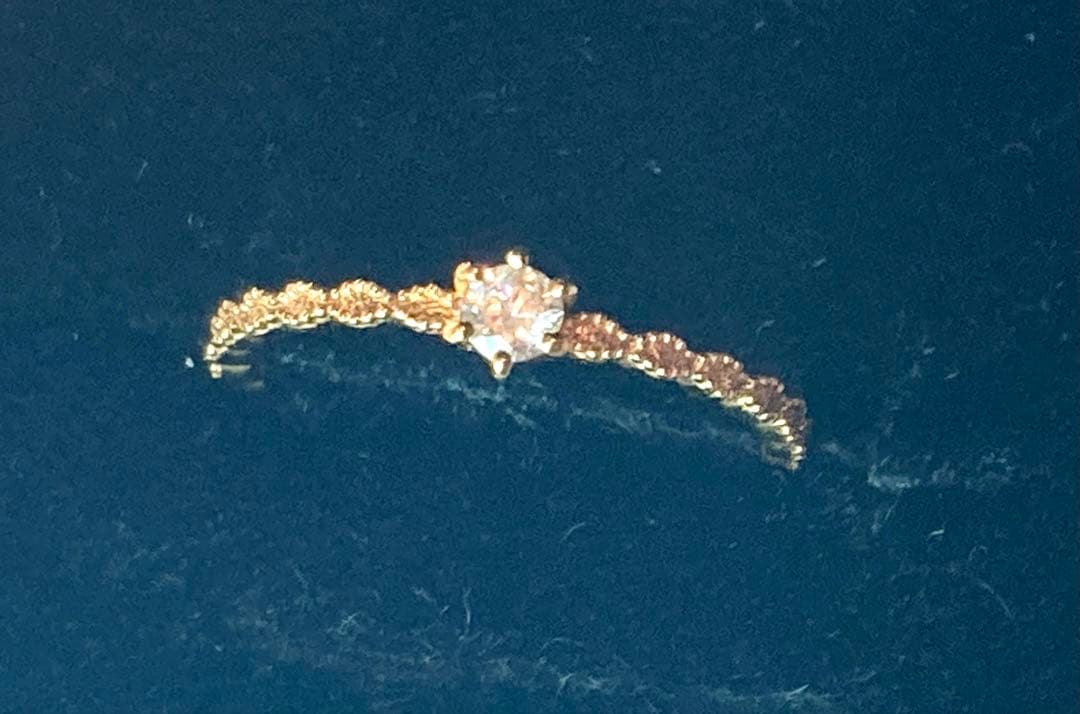 新品未使用　希少　シエナ　k18 ダイヤモンド　リング　9号　指輪　ミル打ち