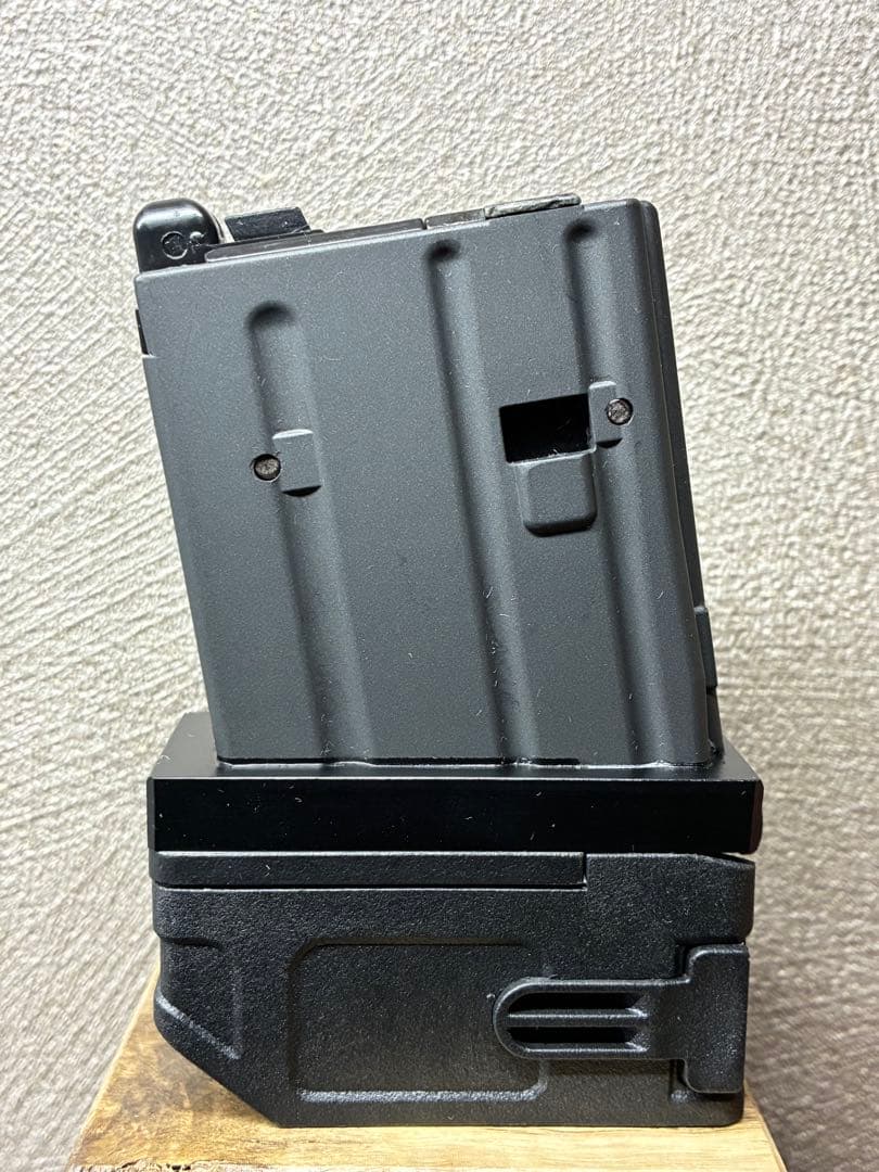 R7-35 東京マルイ GBB M4 マガジンアダプター 外部ソース仕様