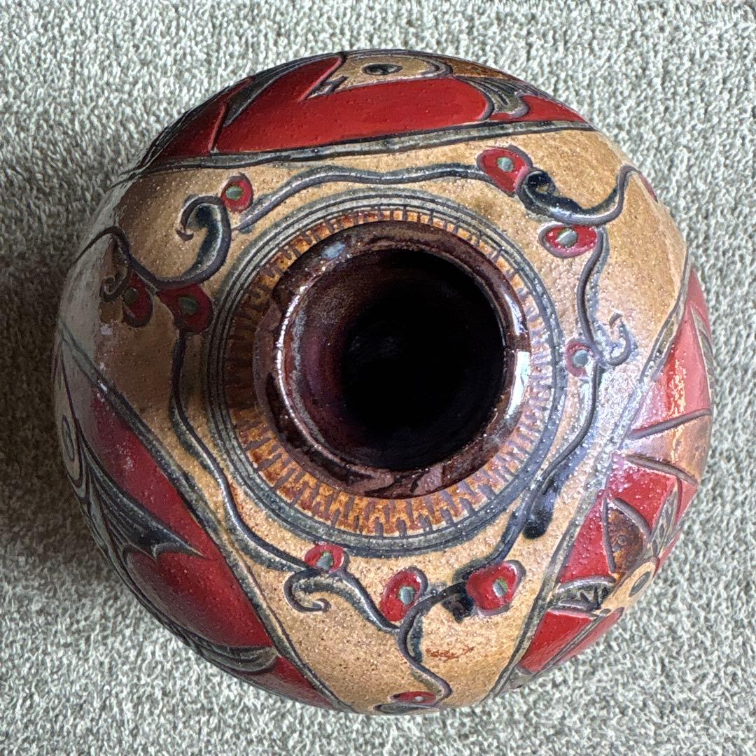 沖縄　やちむん　新垣勲　壺屋焼　飾り壺　鳥　魚　赤絵　陶器製　土もの