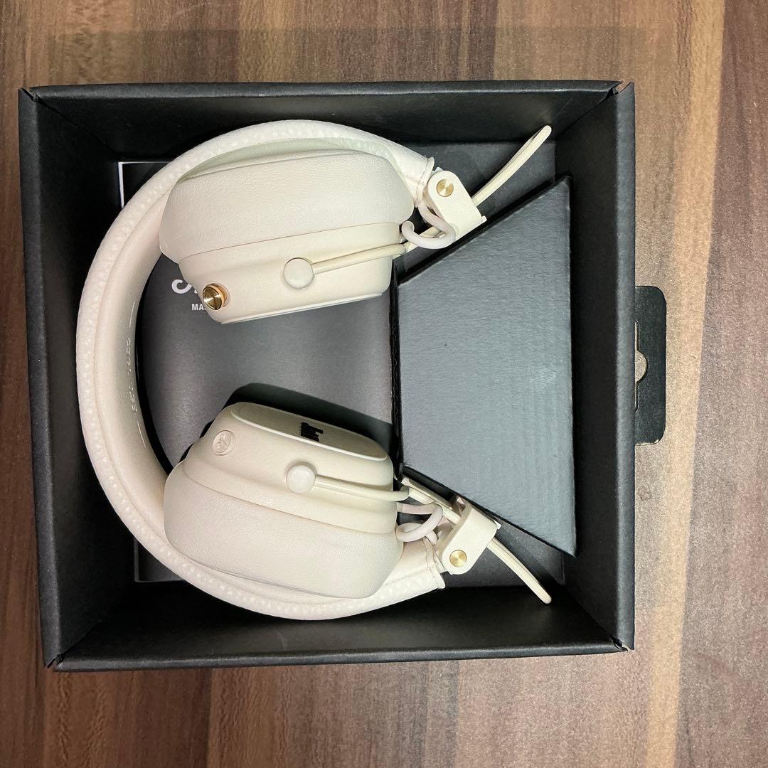 Marshall Major V ワイヤレスヘッドホン クリーム