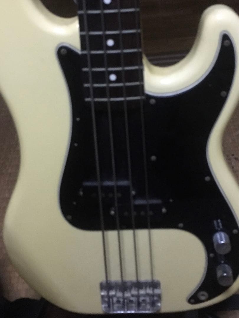 ベース Fender Japan Precision Bass PB70-70US