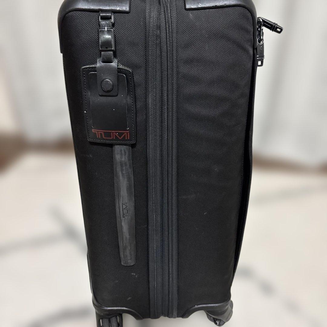 TUMI 22060 ALPHA2・4ウィール・キャリースーツケース ブラック