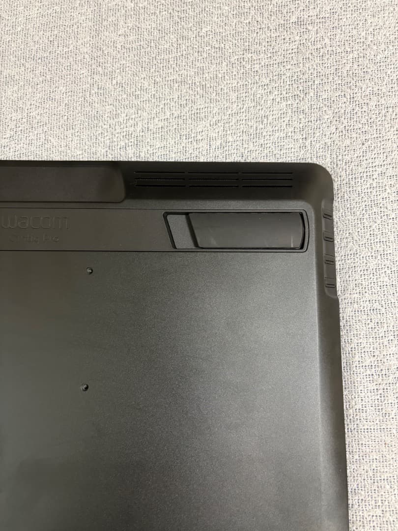 WACOMCintiqPro16(2021.DTH167K0D+付属品（箱無し）