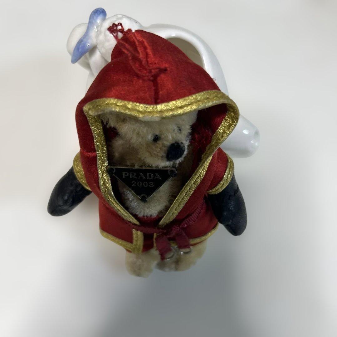 PRADA 2008 フード付きぬいぐるみ