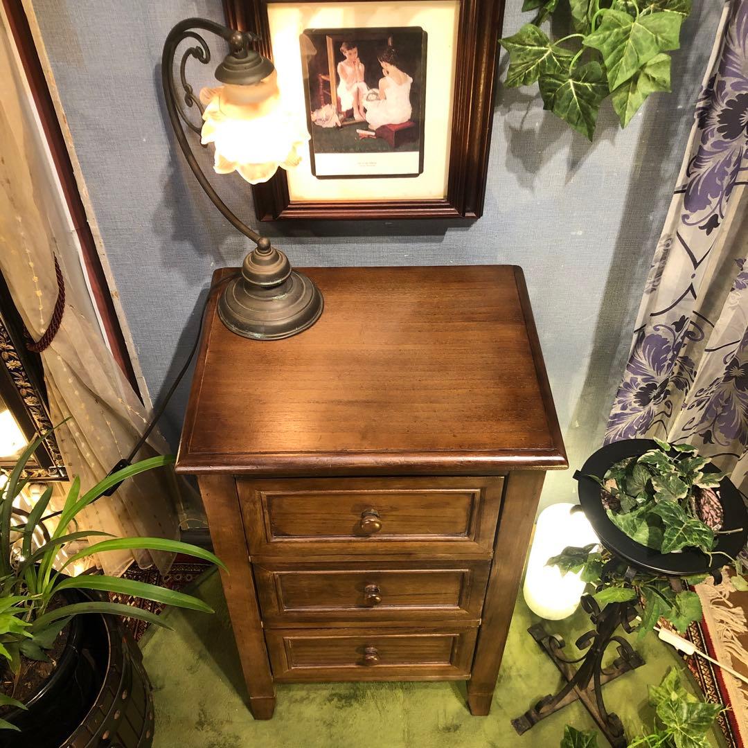 シャビーシック　フレンチ　カントリー　軽量コンパクト　アクセントチェスト