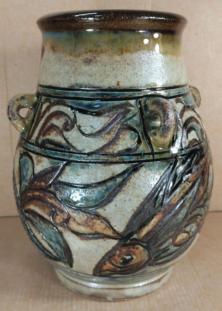 【本物保証】金城次郎 魚紋海老紋四ツ耳花瓶 共箱 栞 人間国宝 美品 壷屋焼