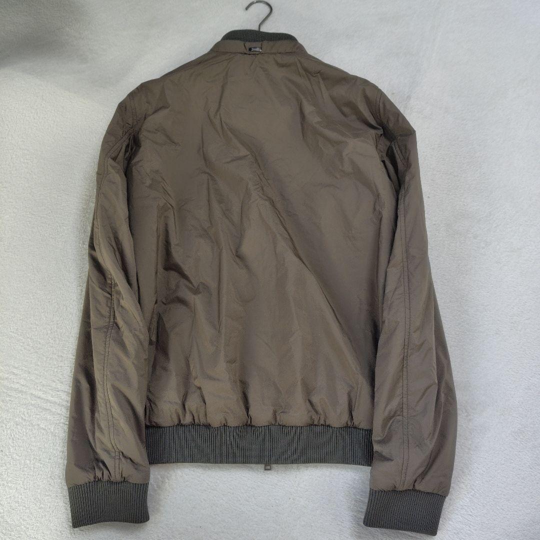 未使用に近い　現行　ヘルノ　ブルゾン　リブ　ダブルジップ　ワンポイント　中綿