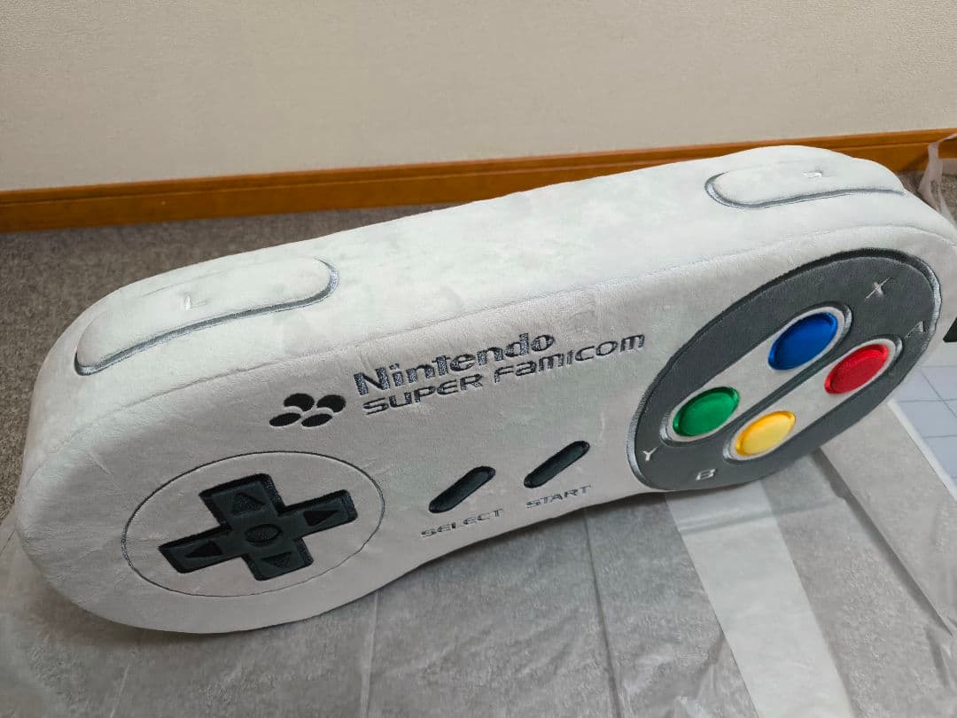 せ*れ様 Nintendo Museum限定　クッション　スーパーファミコンコン