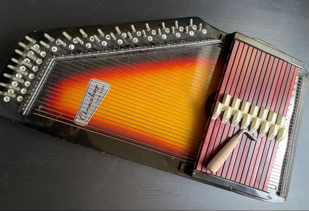 東海楽器ChromaHarp(オートハープ)