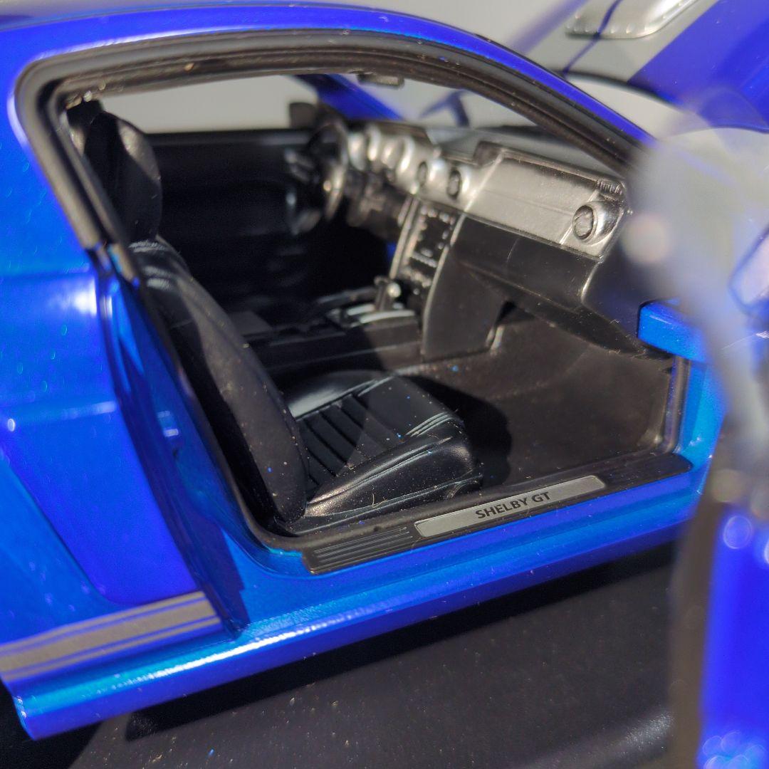2008 Shelby GT ミニカー　フォード　マスタング　1/18