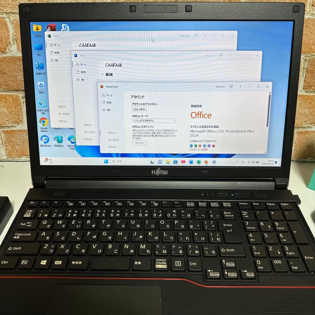 富士通ノート PC Corei5 SSD256GB メモリ16GB Win11
