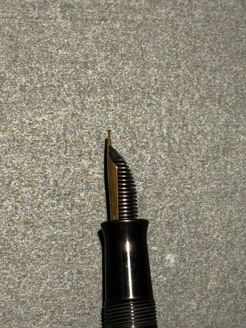 ペリカン万年筆　1931ゴールド　F