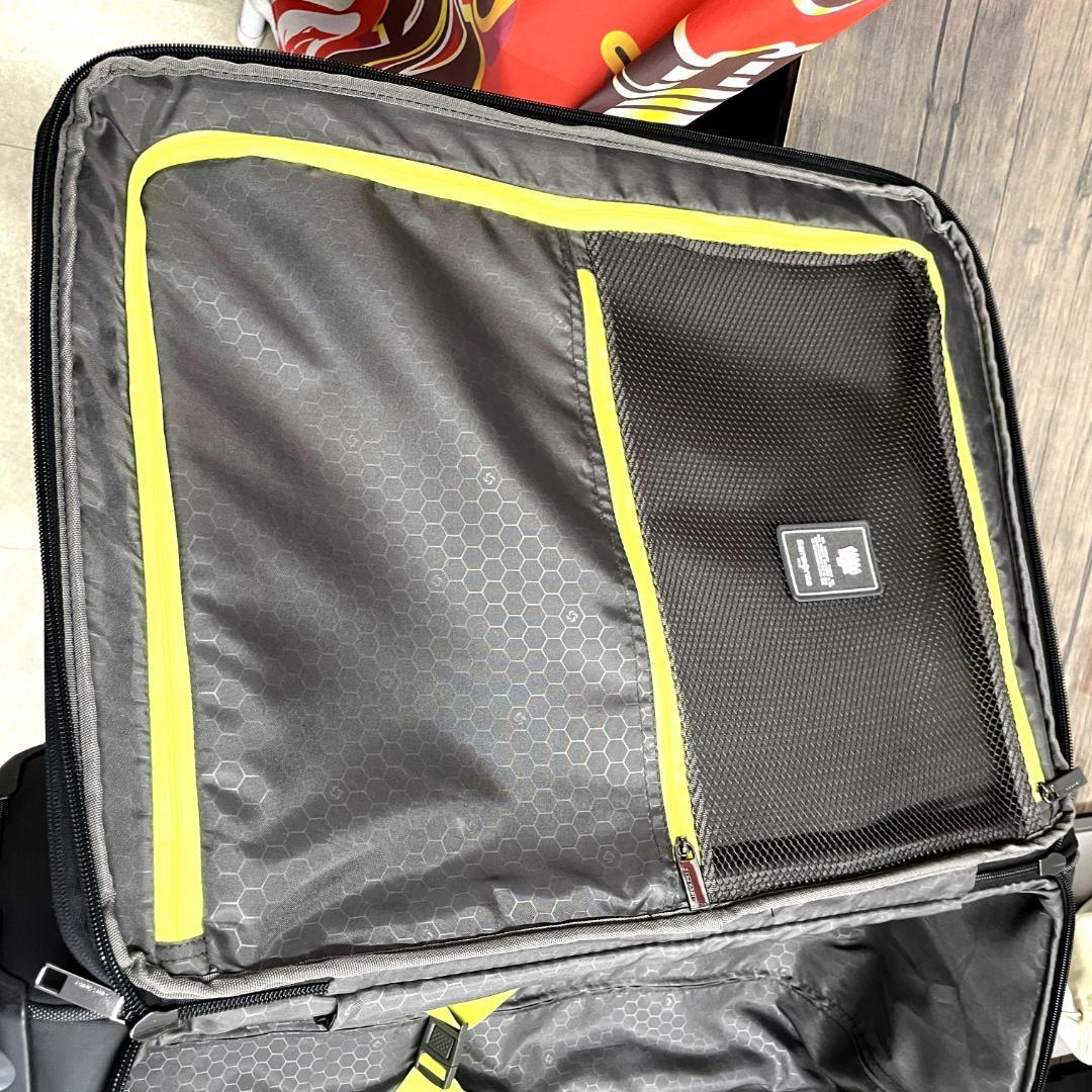 Samsonite　STRARIUM　スピナー　キャリーケース　ソフト　4輪