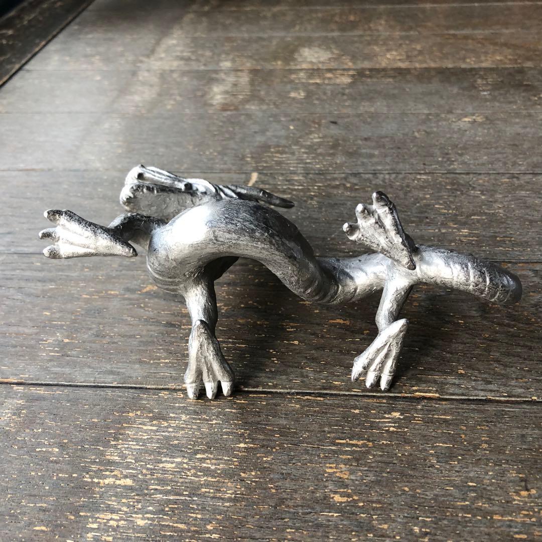 龍 竜 ドラゴン 置物 金属製 銀色