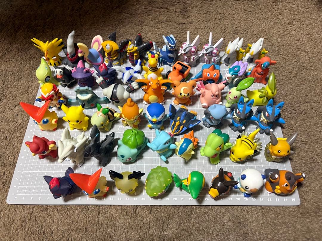 【年末特価】ポケモンキッズ　指人形54匹