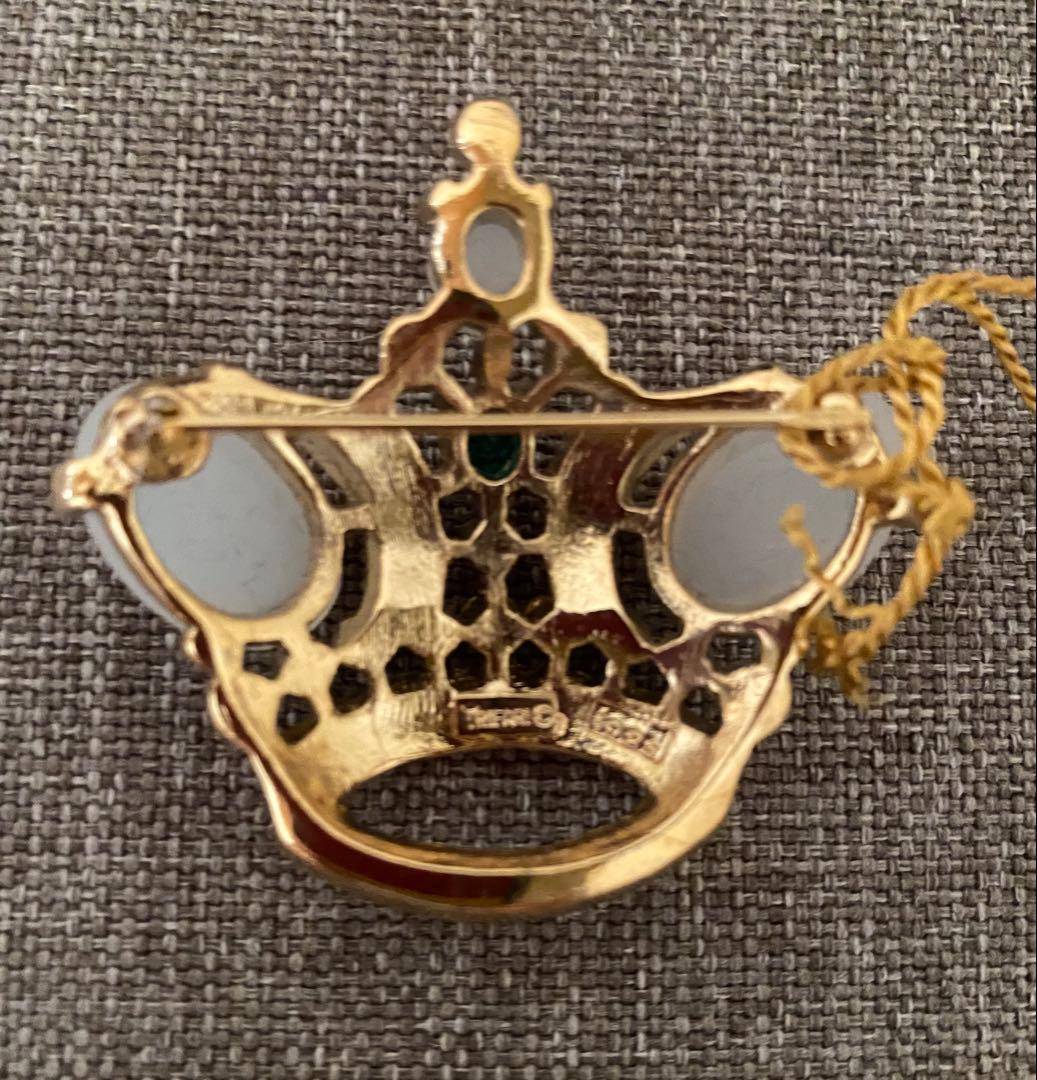 Trifari クラウンピン ブローチ