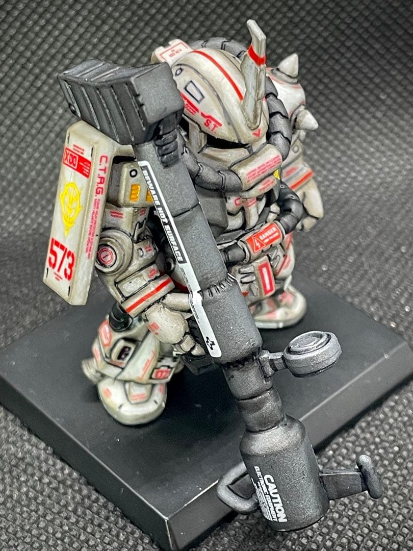 【送料無料】ガンダムコンバージ 高機動型ザクⅡ シン マツナガ専用機 リペイント