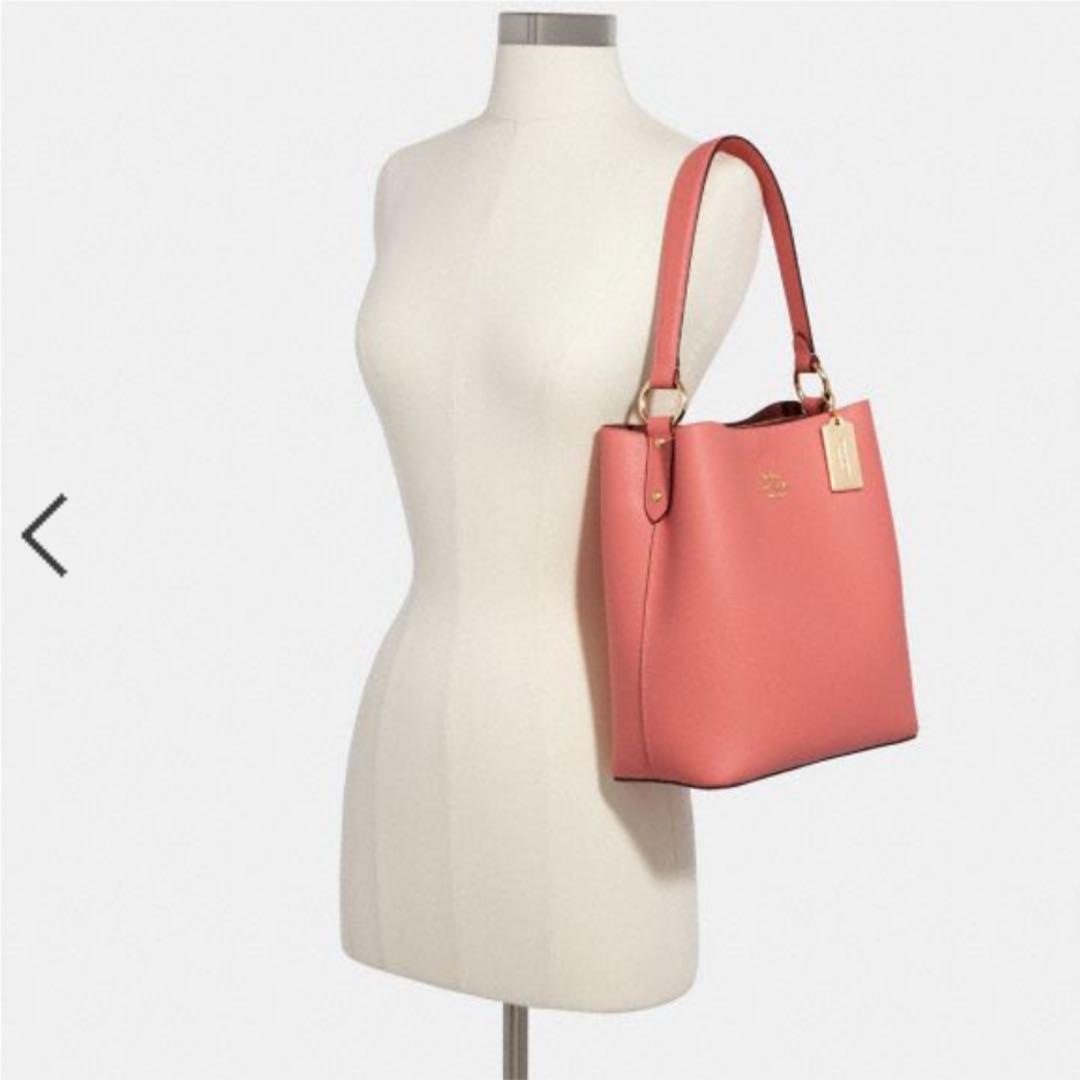 【新品未使用】coach スモール タウン バケット バッグ