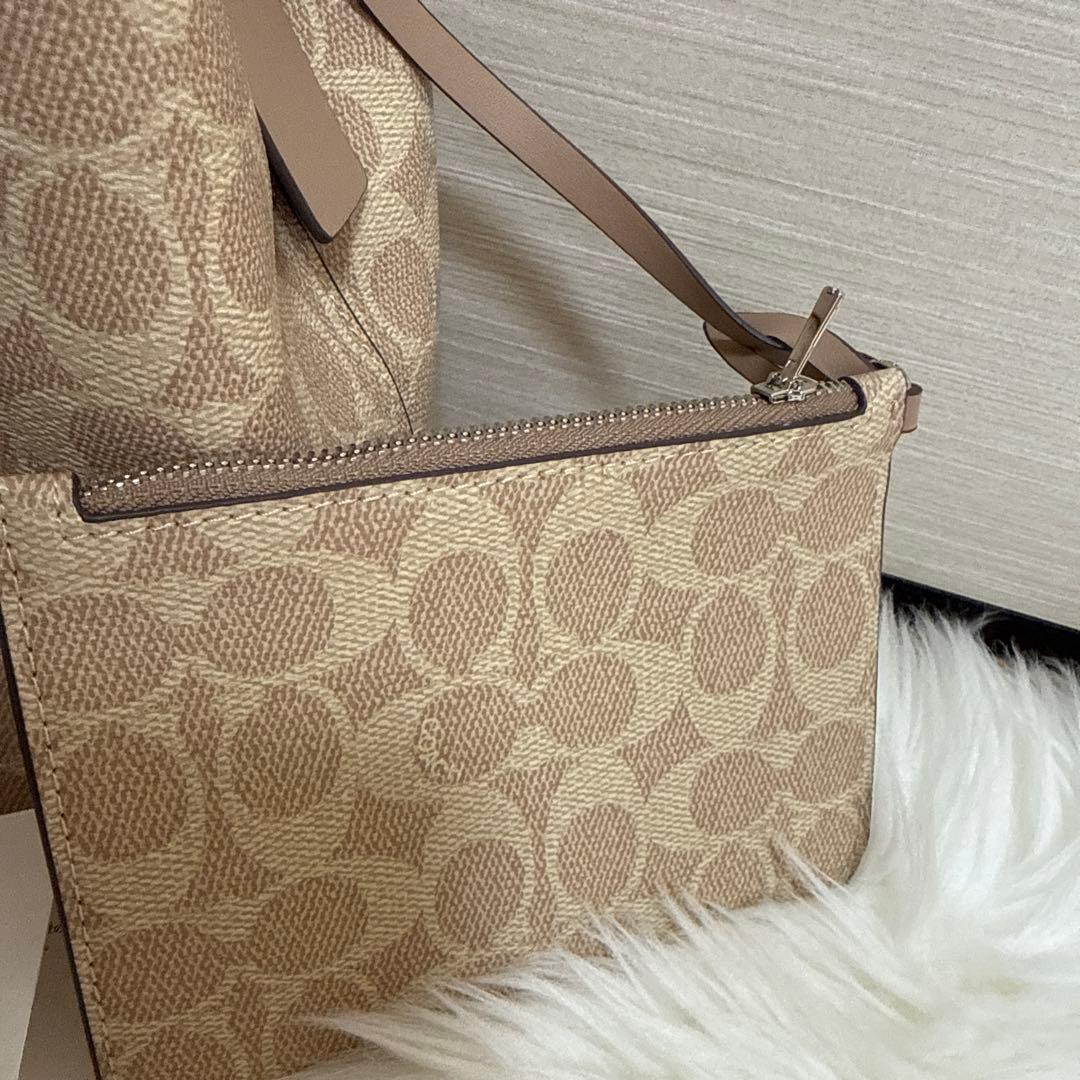 COACH バケットバッグ ベージュ