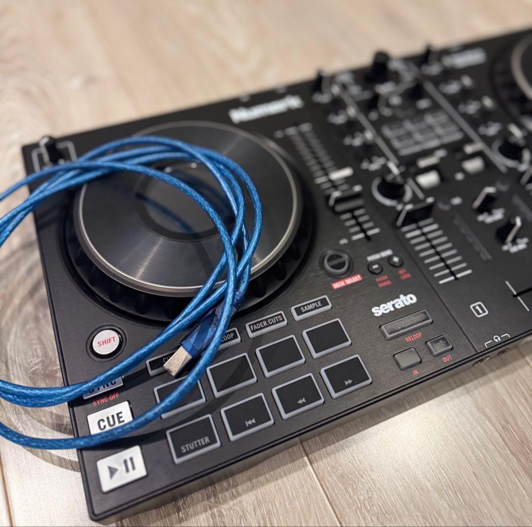 Numark Mixtrack Platinum FX DJコントローラー