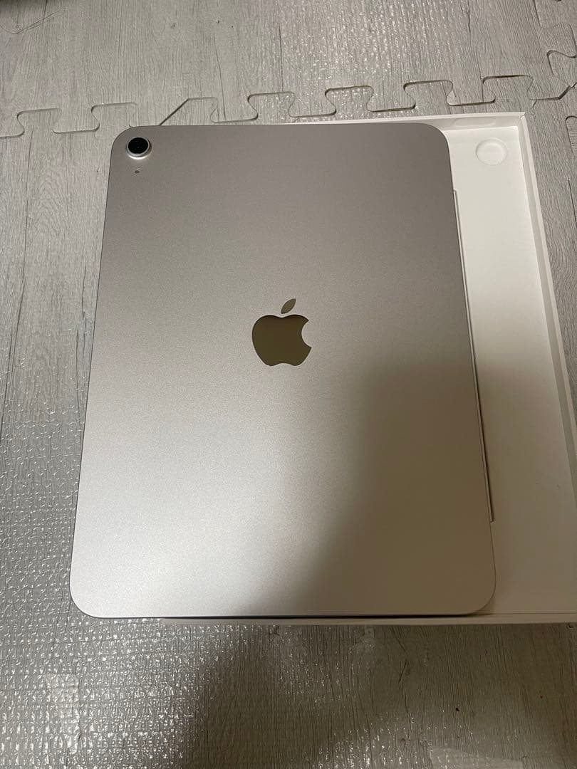 【ほぼ新品】Apple iPad（A16）シルバー Wi-Fiモデル 128GB