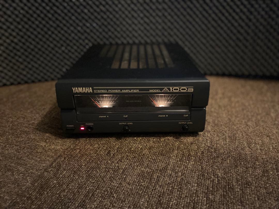 YAMAHA ステレオパワーアンプ A100a