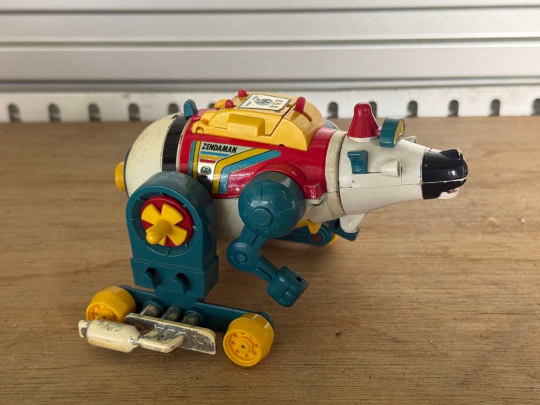 タカトク　ゼンダシロクマ超合金