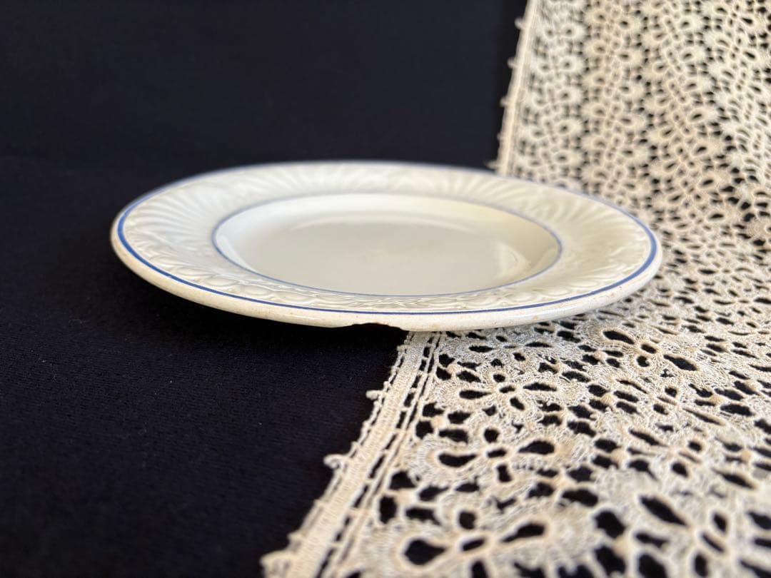 フランスアンティーク クレイユモントロー レリーフリムデザート皿