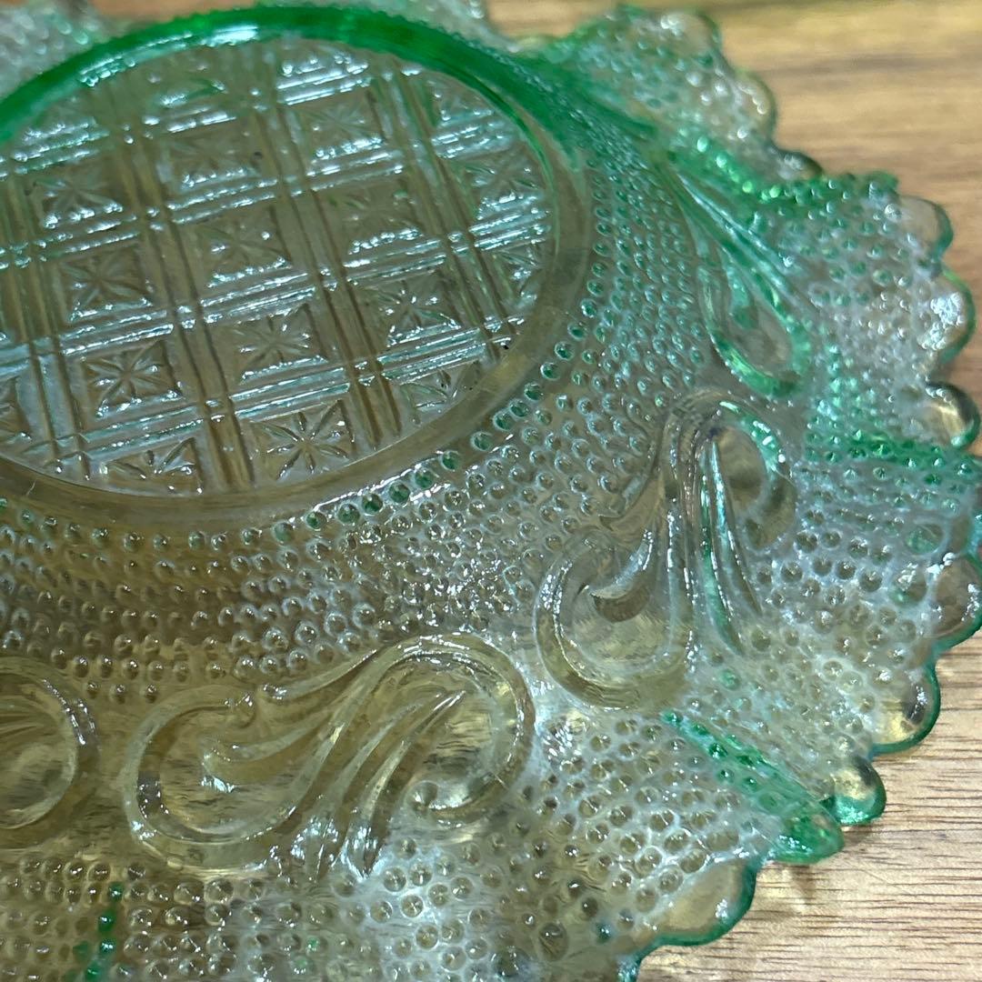 昭和レトロ◎フリルプレスガラス