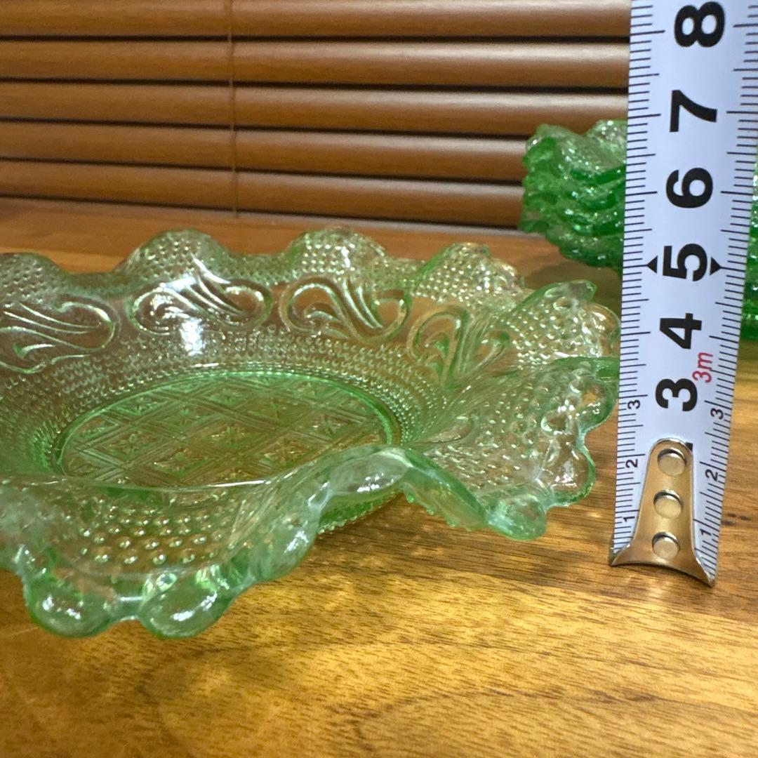 昭和レトロ◎フリルプレスガラス