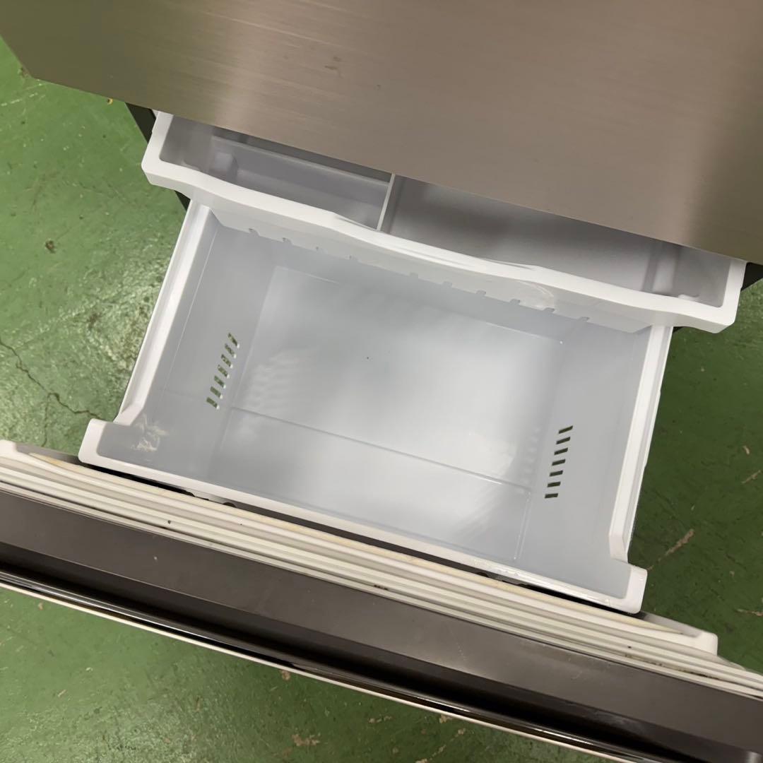 158 大型冷蔵庫　300L強　自動製氷機付　右開き　関東配送　美品　日立