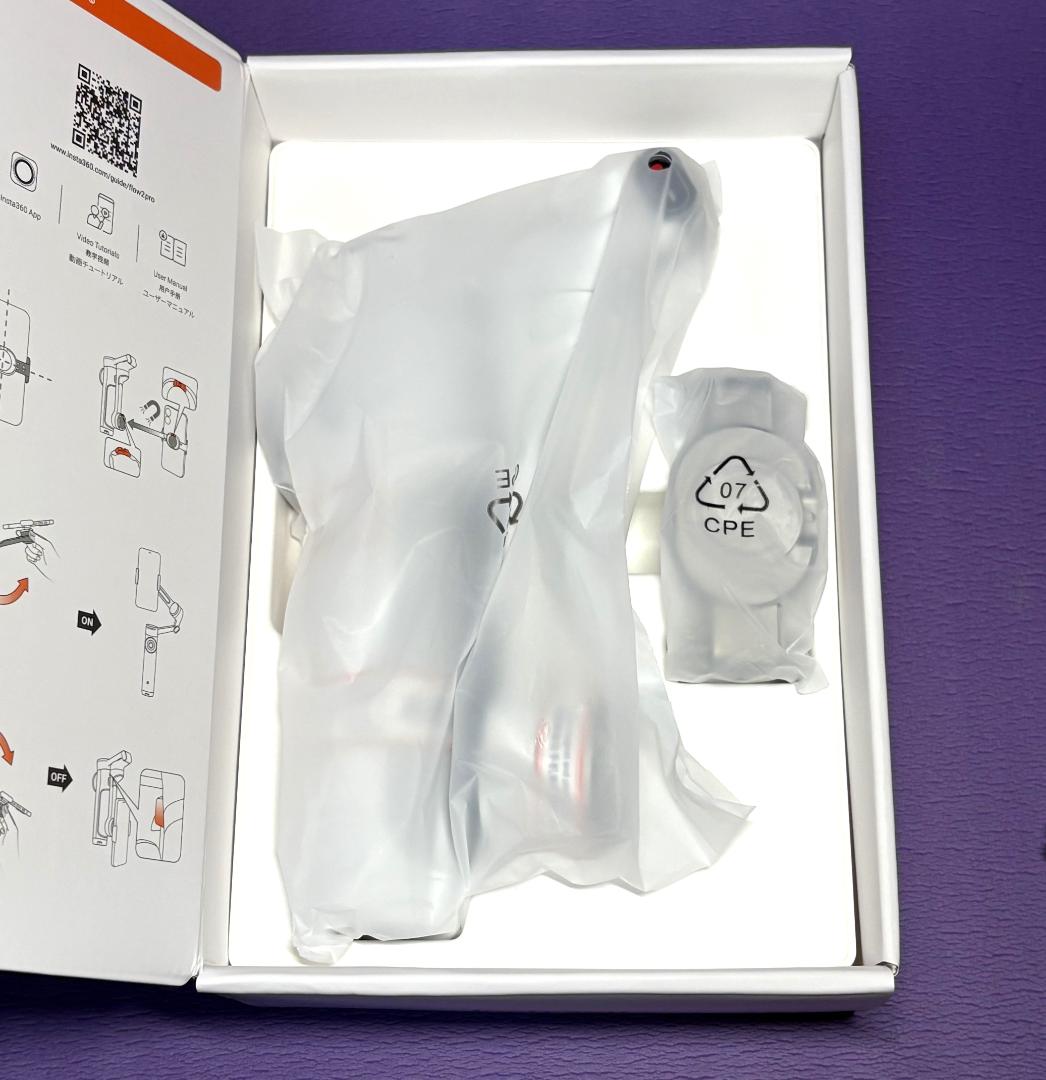 未使用品・箱 開封のみ ☆ Insta360 Flow 2 Pro ☆ 通常版