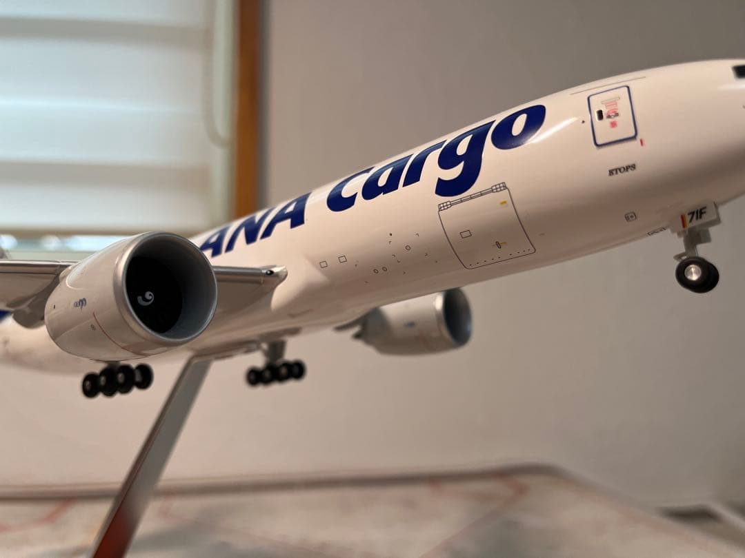 完成品！ANA Cargo Boeing 777F 1/200 全日空商事