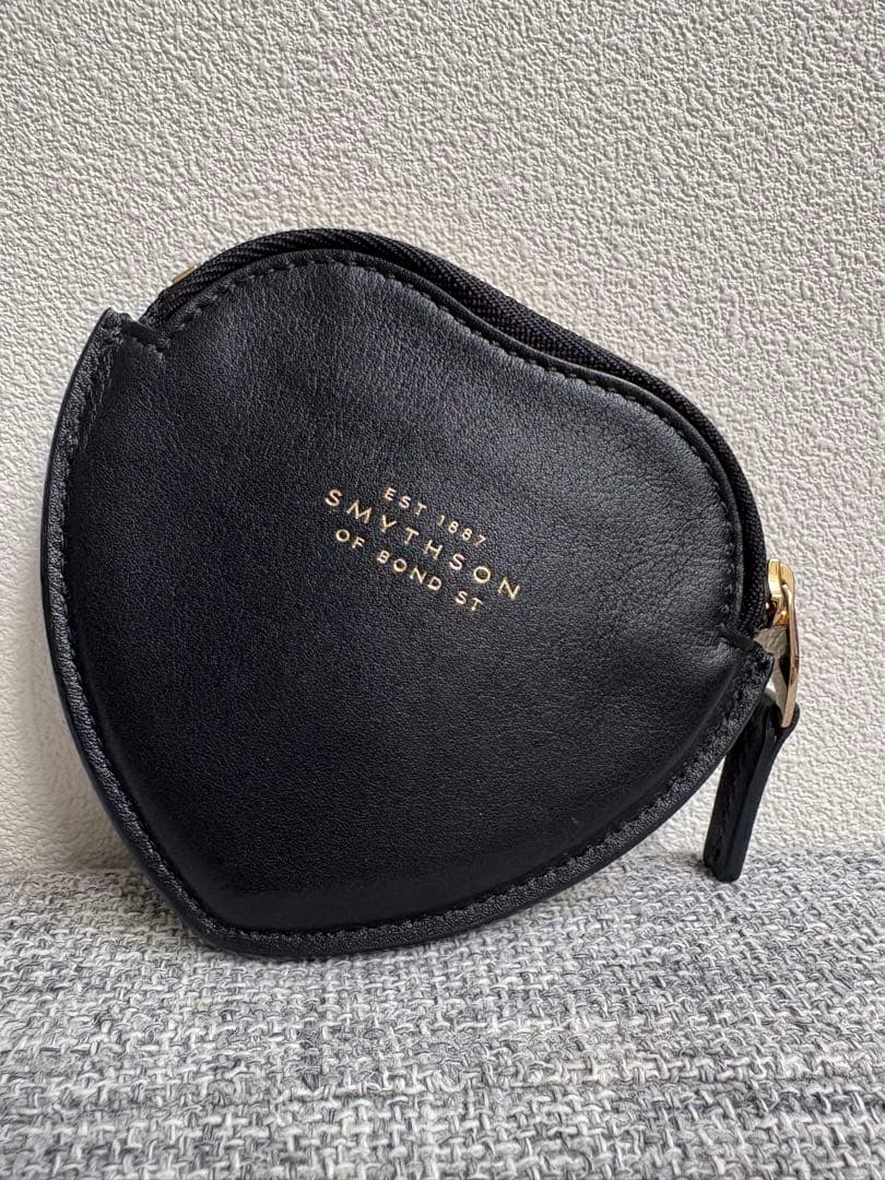 美品SMYTHSON ブラック ハート型ケース