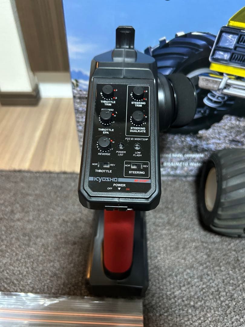 京商　マッドバン　ve ブラシレス　トラクサス　超高級ピニオンギヤ付き