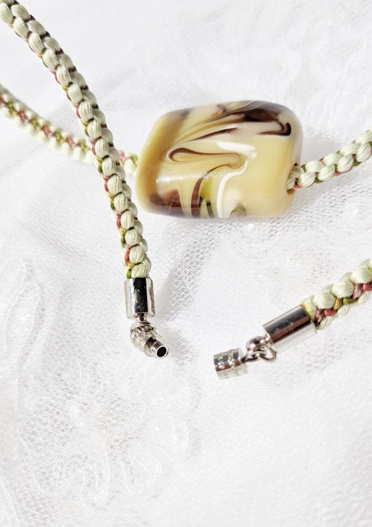 吉田正子トンボ玉（貳拾參）　「江戸組み紐」ネックレス　ガラス玉に込めた日本画